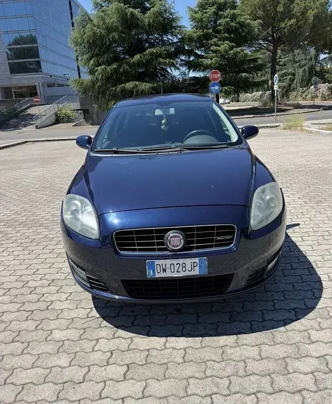 Usata Fiat Croma Emotion 150 CV (110 kW) 2009 Bluazzurro Station wagon