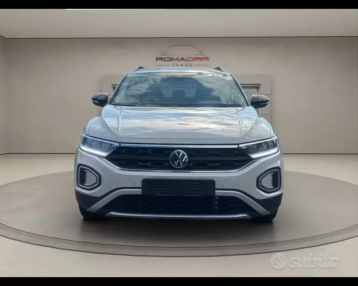 Usata VW T-Roc Life 150 CV (110 kW) 2022 Giallo SUV