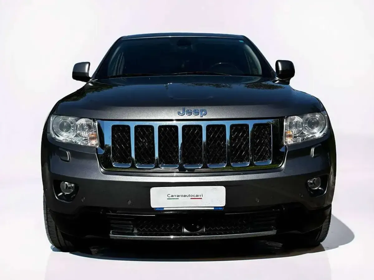 Usata Jeep Grand Cherokee Overland 241 CV (177 kW) 2013 Grigio SUV