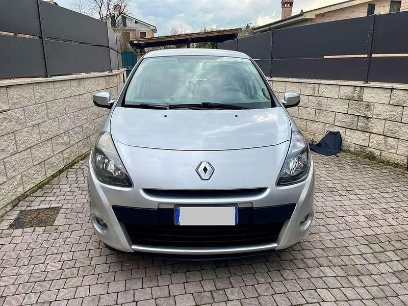 Usata Renault Clio II 75 CV (55 kW) 2011 Utilitaria