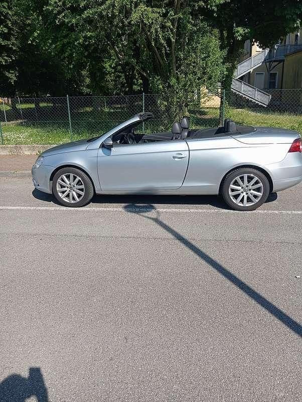 Usata VW Eos 140 CV (102 kW) 2010 Cabrio