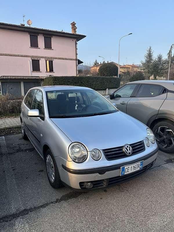 Usata VW Polo Comfortline 75 CV (55 kW) 2003 Berlina