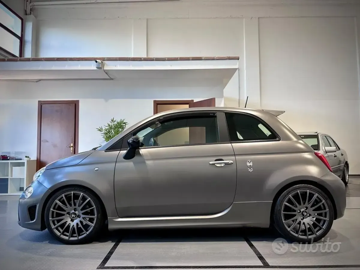 Usata Abarth 595 70th Anniversary 165 CV (121 kW) 2019 Grigio Berlina