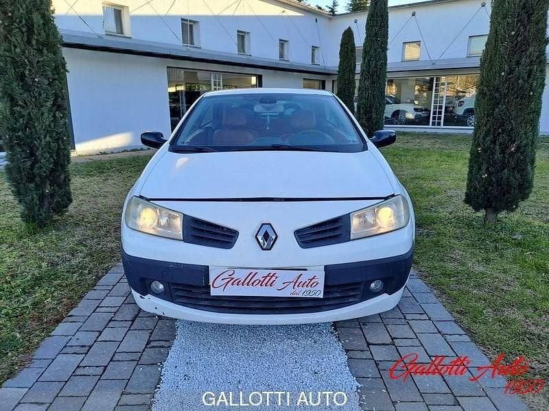 Usata Renault Mégane Cabriolet Luxe 150 CV (110 kW) 2007 Bianco Cabrio