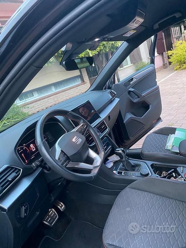 Usata Seat Tarraco 150 CV (110 kW) 2024 Nero SUV