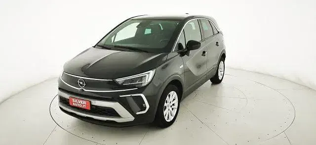 Usata Opel Crossland Elegance 110 CV (80 kW) 2021 Nero SUV