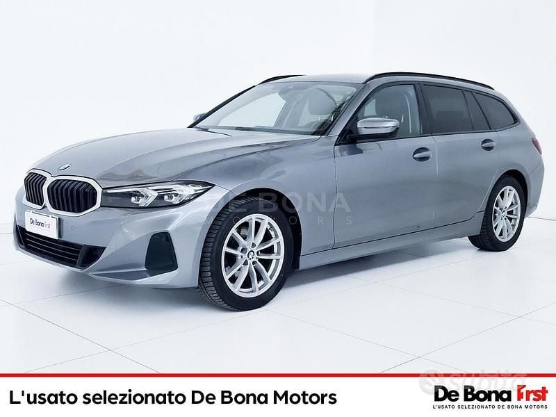 Usata BMW 320e Comfort Edition 2023 Grigio Station wagon