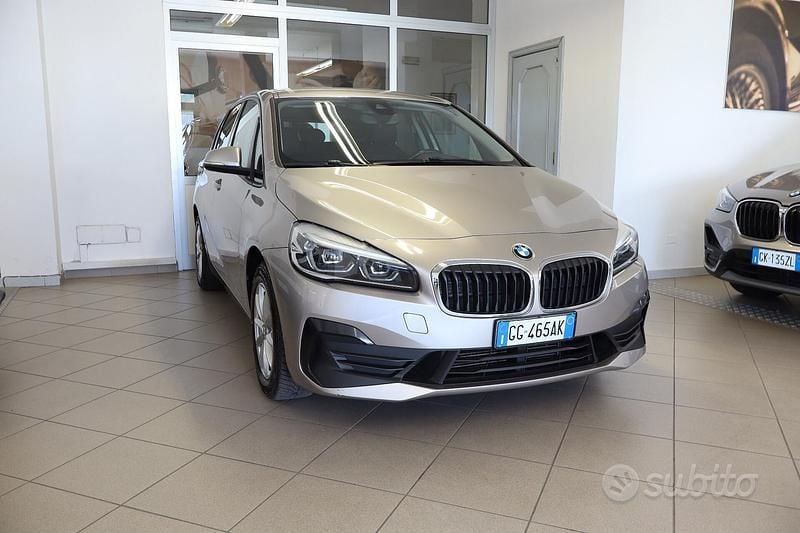 Usata BMW 218 Active Tourer Advantage 150 CV (110 kW) 2021 Grigio Monovolume