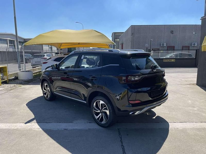 Nuova EMC SEI 113 CV (83 kW) 2025 Nero / metallizzato SUV