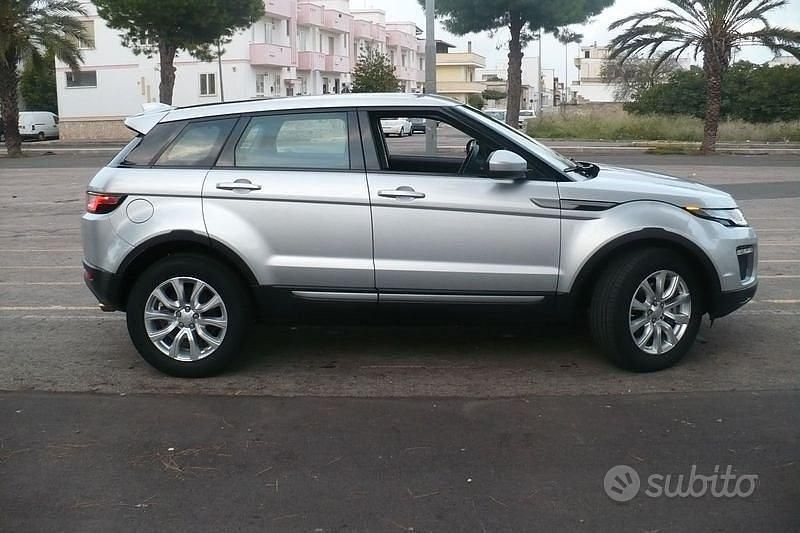 Usata Land Rover Range Rover evoque SE 150 CV (110 kW) 2017 Grigio SUV