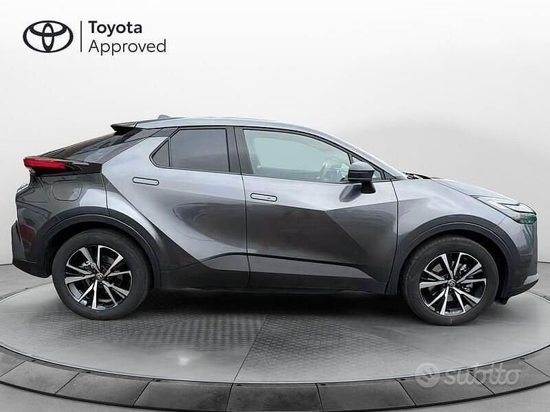 Usata Toyota C-HR Trend 223 CV (164 kW) 2025 Grigio SUV