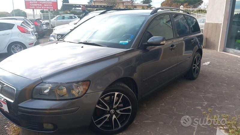 Usata Volvo V50 Momentum 135 CV (99 kW) 2006 Grigio Station wagon