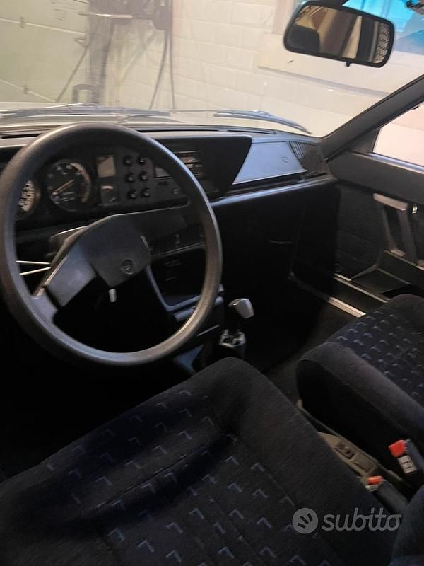 Usata Lancia 2000 1970 Grigio Berlina