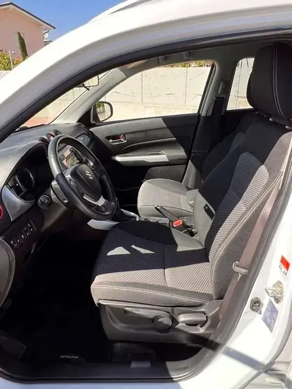 Usata Suzuki Vitara 120 CV (88 kW) 2017 Bianco SUV