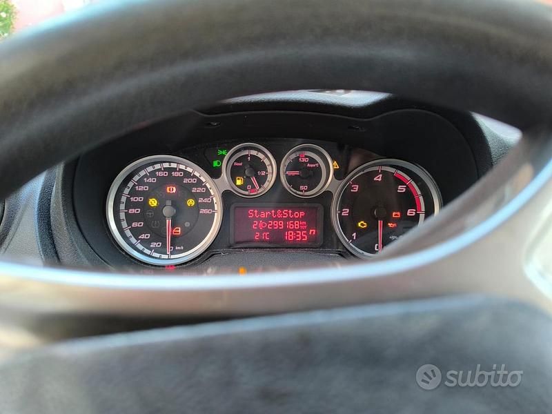 Second-hand Alfa Romeo MiTo 90 CP (66 kW) 2011 Hatchback