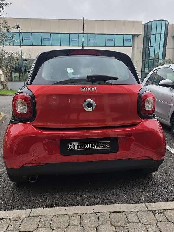 Usata Smart ForFour Prime 71 CV (52 kW) 2016 Rosso Utilitaria