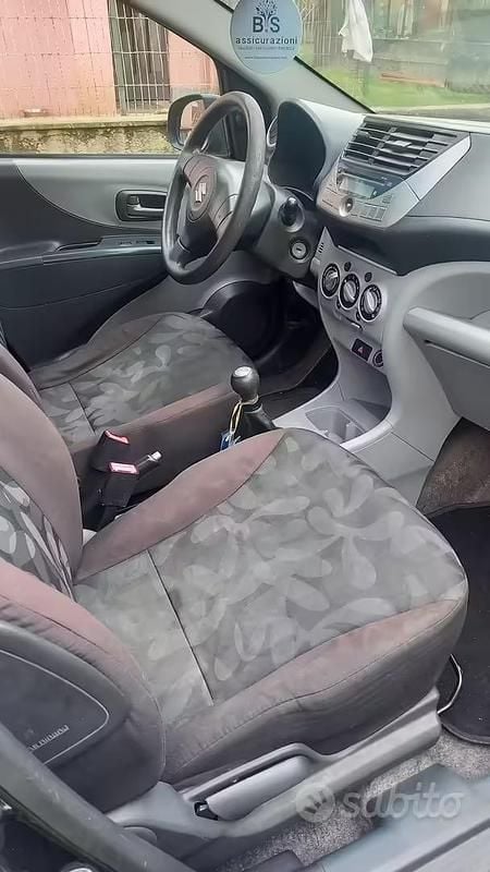 Usata Suzuki Alto 68 CV (50 kW) 2011 Nero Utilitaria