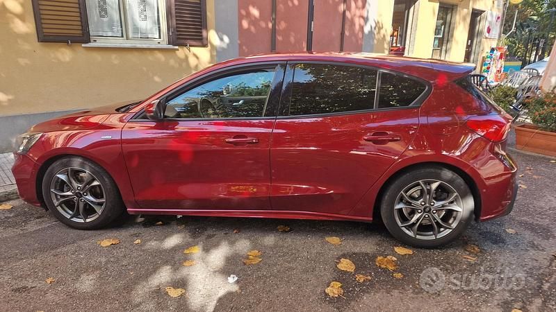 Usata Ford Focus ST-Line 120 CV (88 kW) 2019 Rosso Berlina