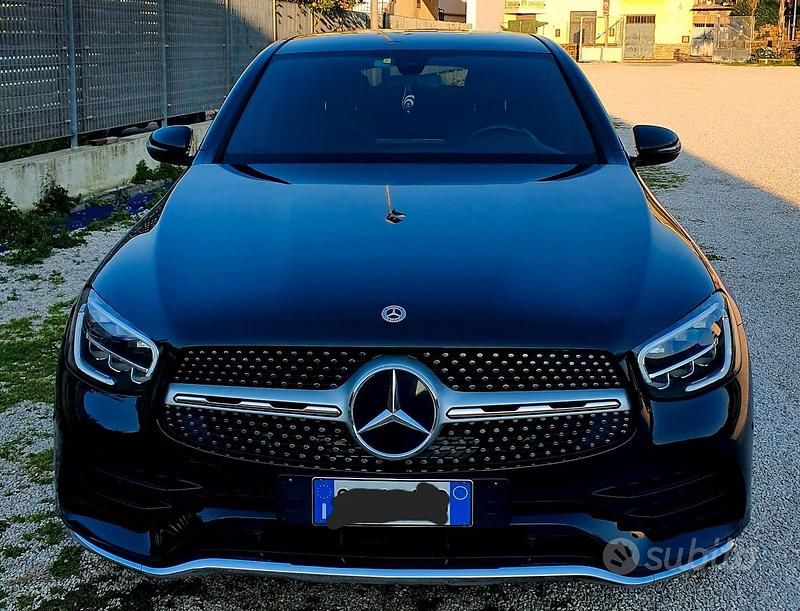 Usata Mercedes GLC220 Premium 194 CV (142 kW) 2021 Nero SUV