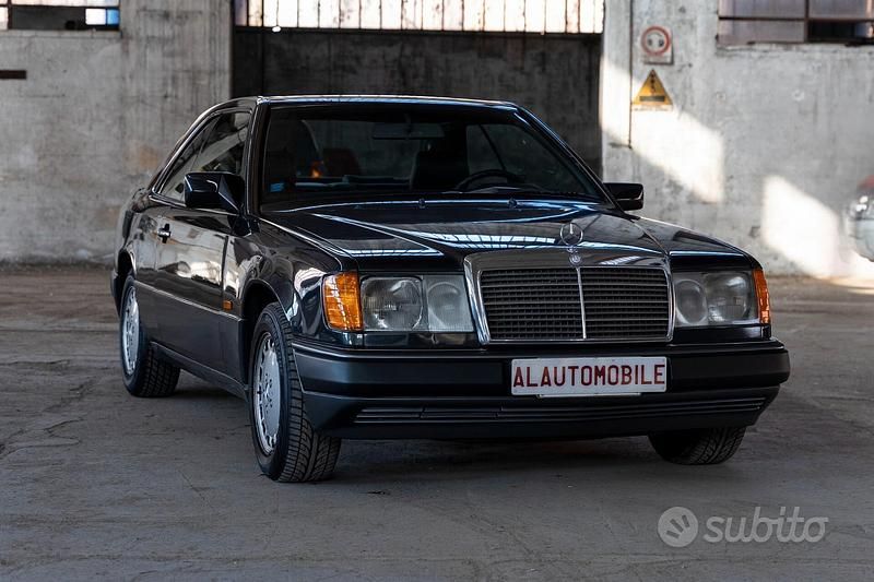 Usata Mercedes E300 179 CV (131 kW) 1991 Nero Coupé