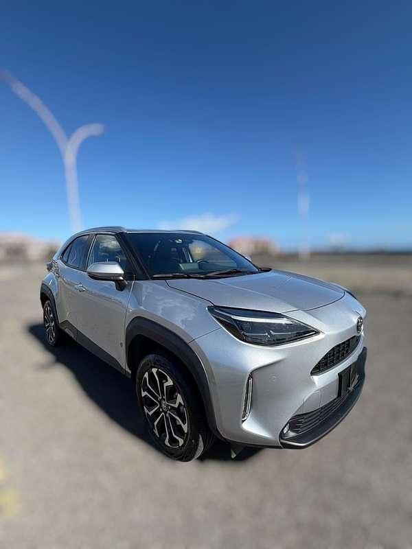 Usata Toyota Yaris Cross Trend 92 CV (67 kW) 2022 Argento SUV