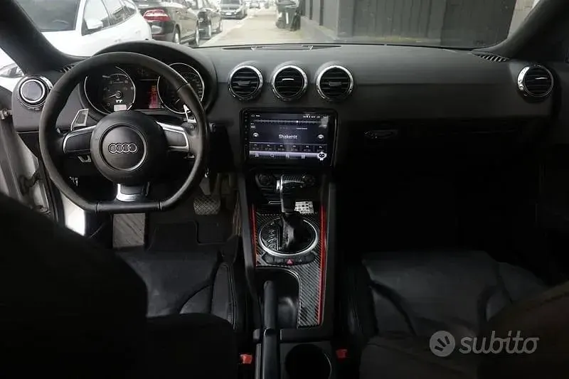 Begagnad Audi TT 200 HK (147 kW) 2007 Grå Sportkupé