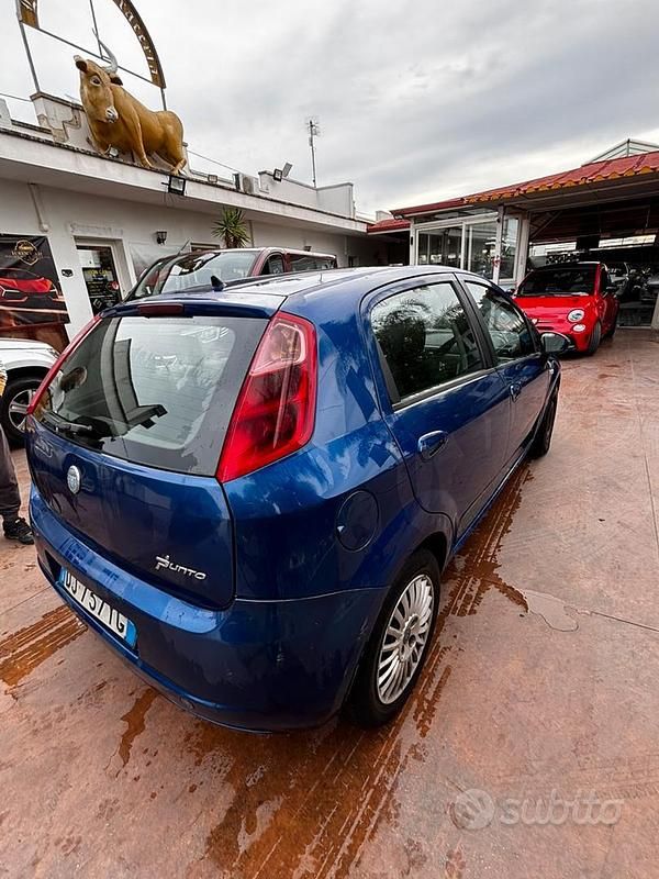 Usata Fiat Grande Punto 75 CV (55 kW) 2007 Blu Utilitaria