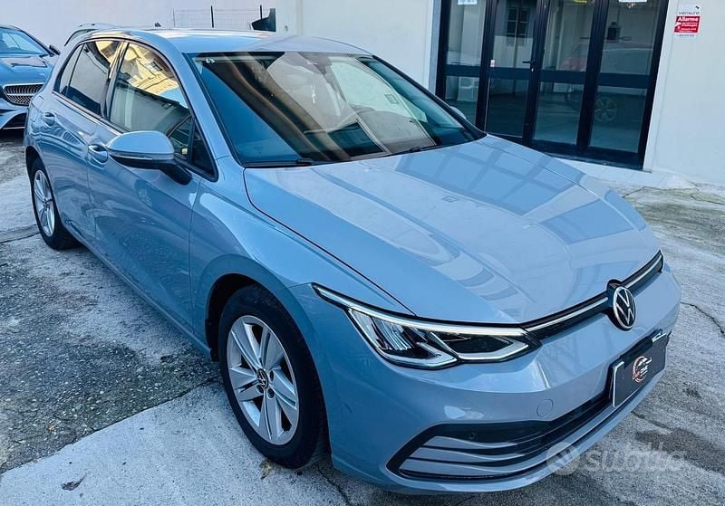 Usata VW Golf VII Style 150 CV (110 kW) 2021 Grigio Utilitaria