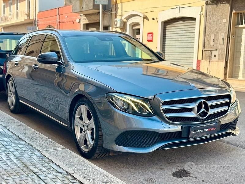 Usata Mercedes E220 Exclusive 194 CV (142 kW) 2017 Grigio Station wagon