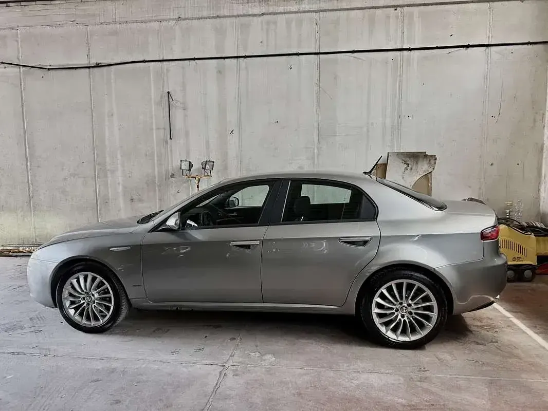 Usata Alfa Romeo 159 Super 136 CV (100 kW) 2012 Berlina