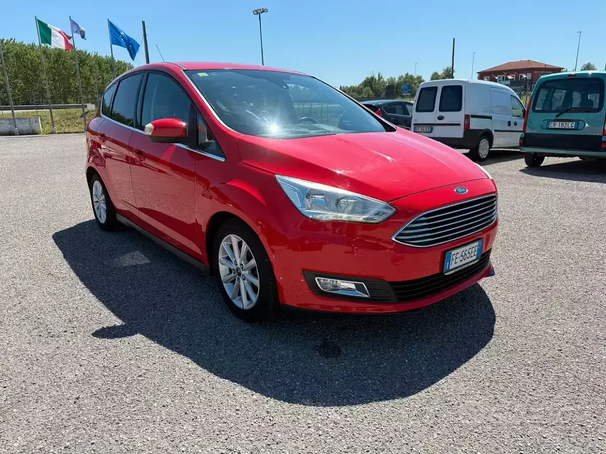 Usata Ford C-MAX Titanium 120 CV (88 kW) 2016 Rosso Monovolume