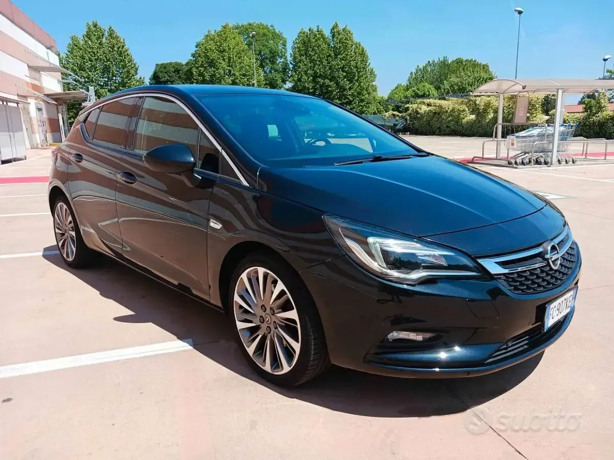 Usata Opel Astra 136 CV (100 kW) 2016 Nero Berlina