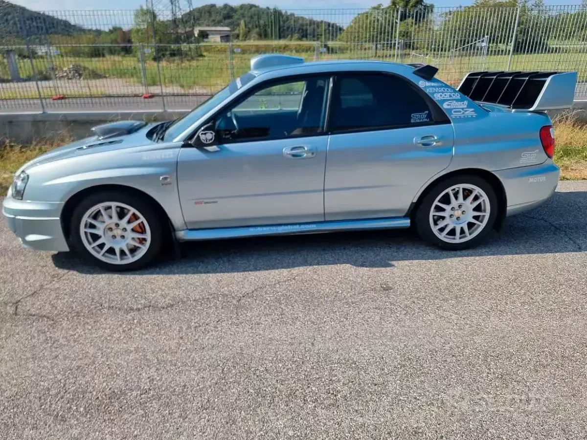 Usata Subaru Impreza 224 CV (164 kW) 2005 Bluazzurro Berlina