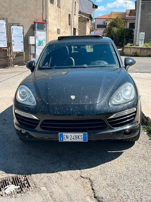 Nero Usata 2012 Porsche Cayenne SUV | 13.000 € (Super prezzo) - Immagine 1/4