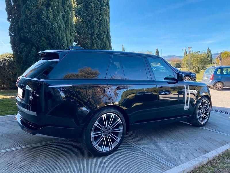 Usata Land Rover Range Rover Autobiography 249 CV (183 kW) 2022 Nero SUV