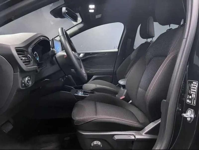 Begagnad Ford Focus ST-Line 116 HK (85 kW) 2025 Svart Sedan