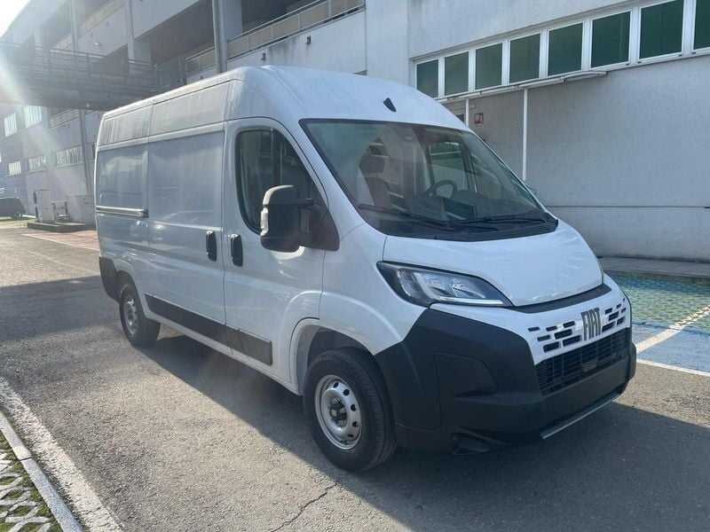 Bianco Nuova 2025 Fiat Ducato 33 Furgone | 27.786 € - Immagine 1/4