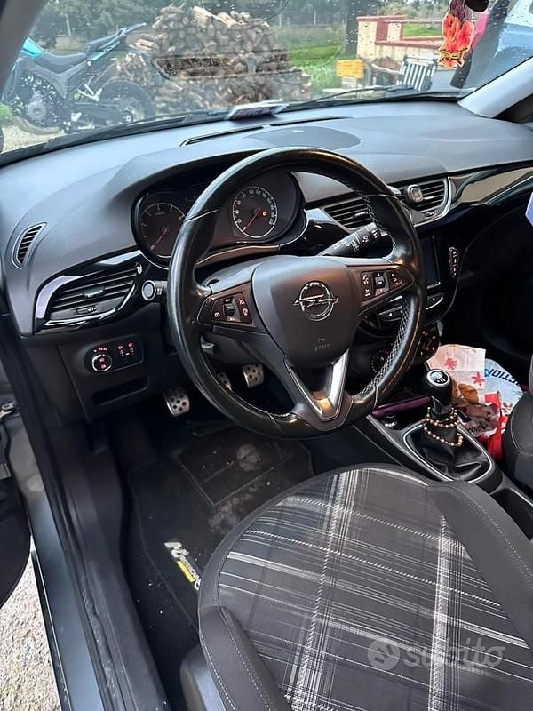 Usata Opel Corsa 90 CV (66 kW) 2017 Grigio Utilitaria
