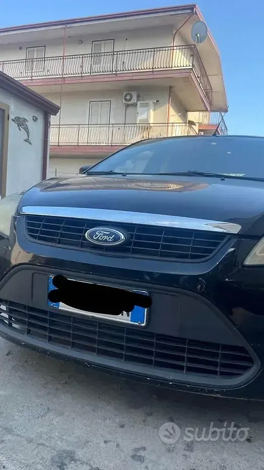 Usata Ford Focus 90 CV (66 kW) 2010 Nero Berlina