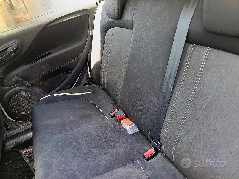Begagnad Fiat Punto 95 HK (69 kW) 2017 Vit Halvkombi