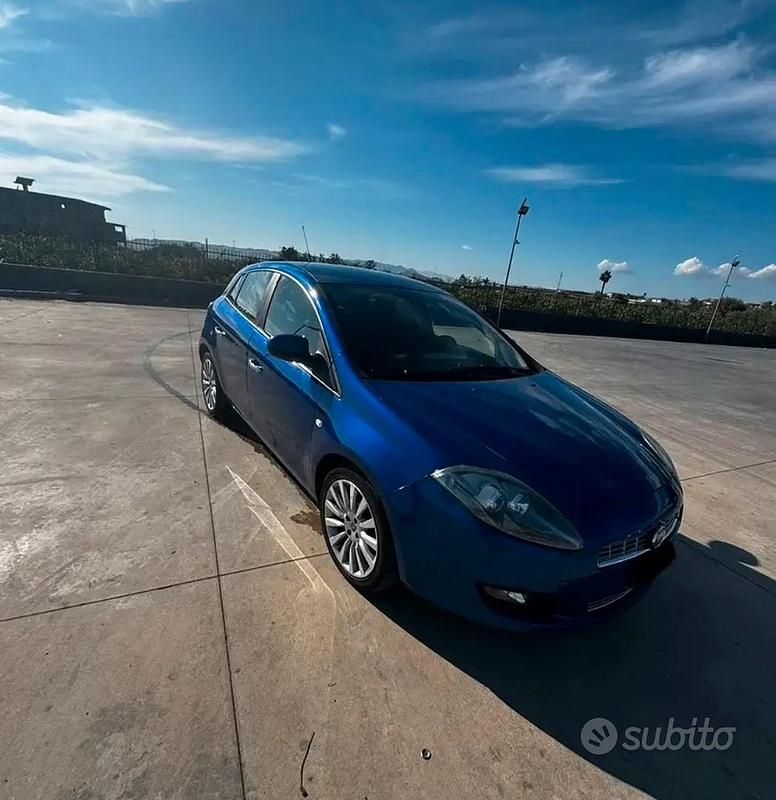 Usata Fiat Bravo 120 CV (88 kW) 2011 Utilitaria