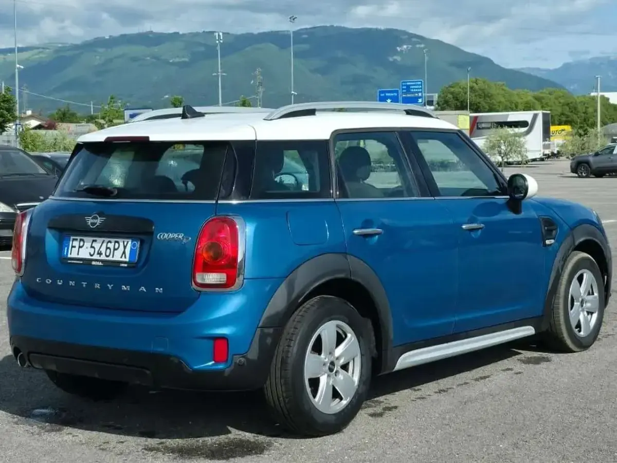 Usata Mini Cooper D Countryman Business 150 CV (110 kW) 2018 Blu/azzurro SUV