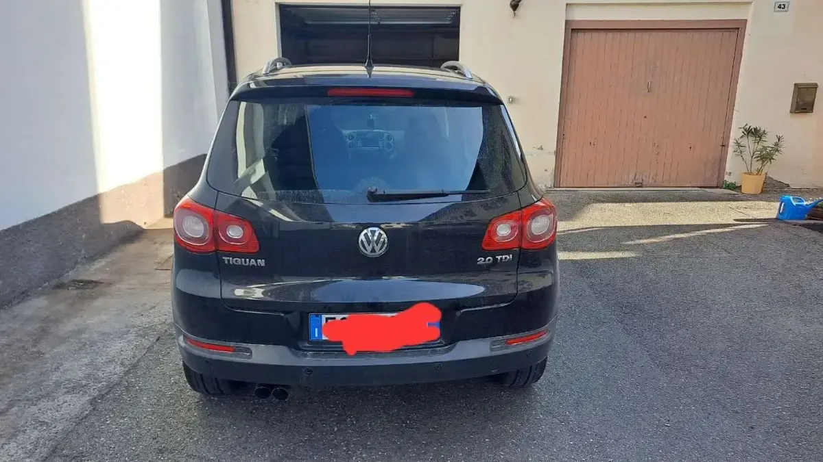Usata VW Tiguan Sport 140 CV (102 kW) 2008 Nero SUV