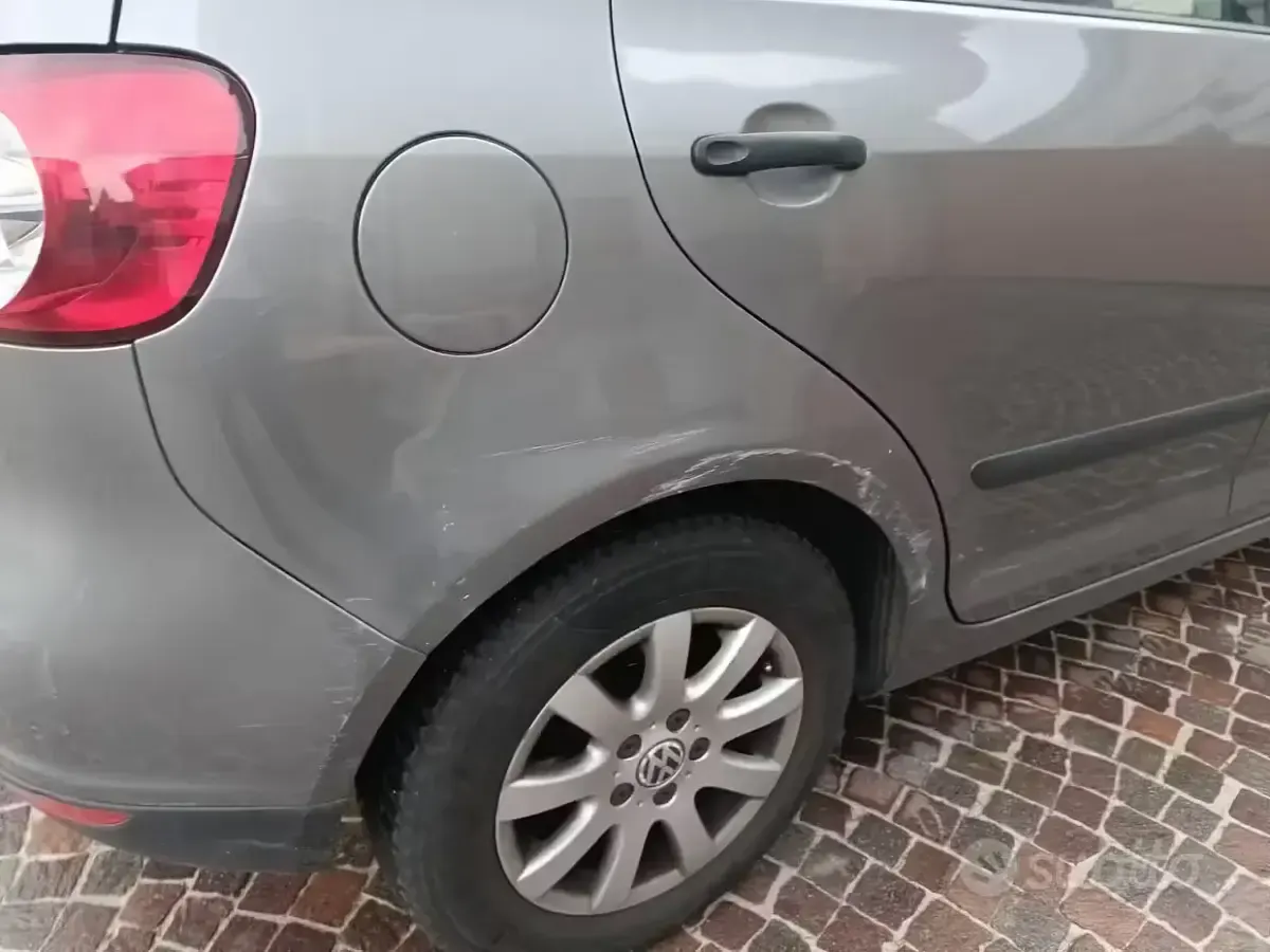 Usata VW Golf 102 CV (75 kW) 2006 Grigio Monovolume