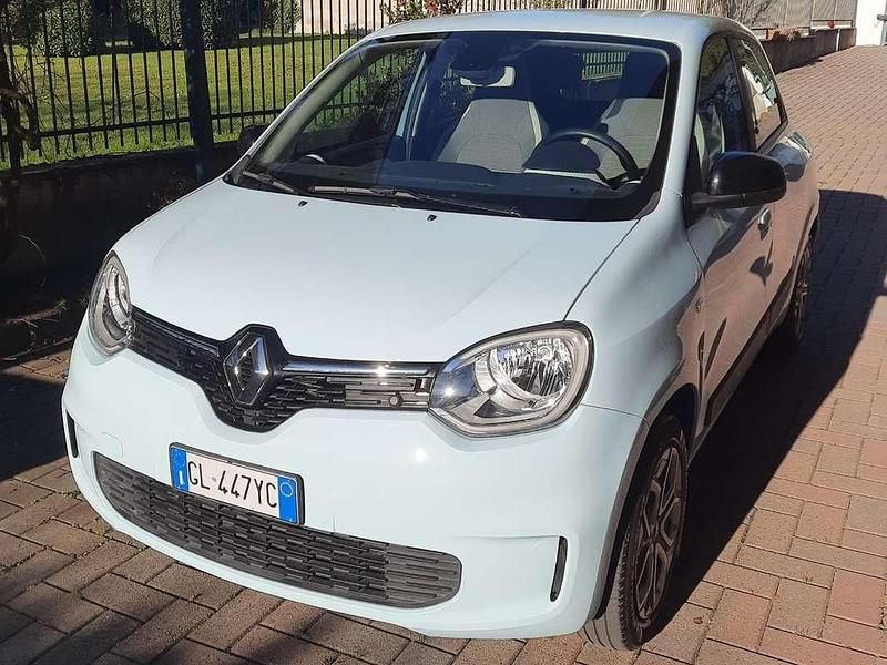 Usata Renault Twingo Equilibre 30 kW (42 CV) 2022 Blu/azzurro Utilitaria