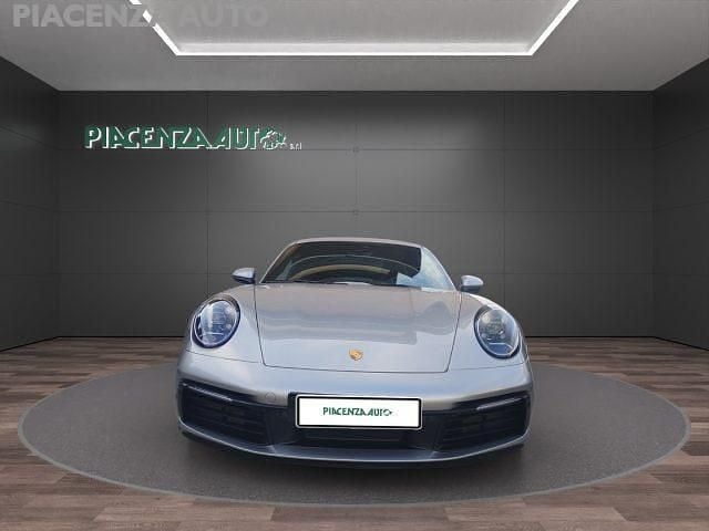 Usata Porsche 911 Carrera S 450 CV (330 kW) 2022 Argento gt metallizzato Coupé