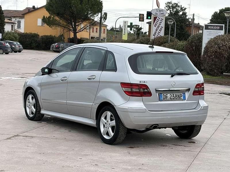 Usata Mercedes B180 109 CV (80 kW) 2008 Monovolume