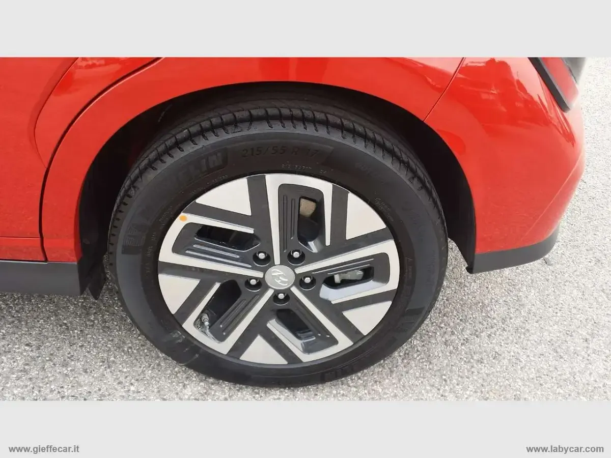 Usata Hyundai Kona 25 kW (35 CV) 2022 Rosso SUV