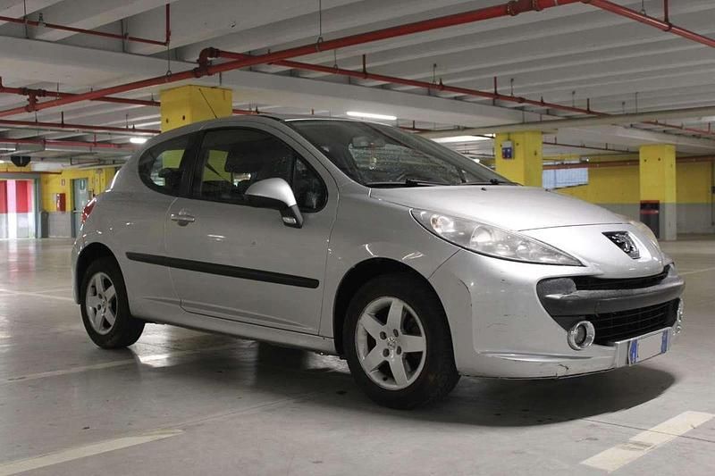 Usata Peugeot 207 95 CV (69 kW) 2009 Berlina
