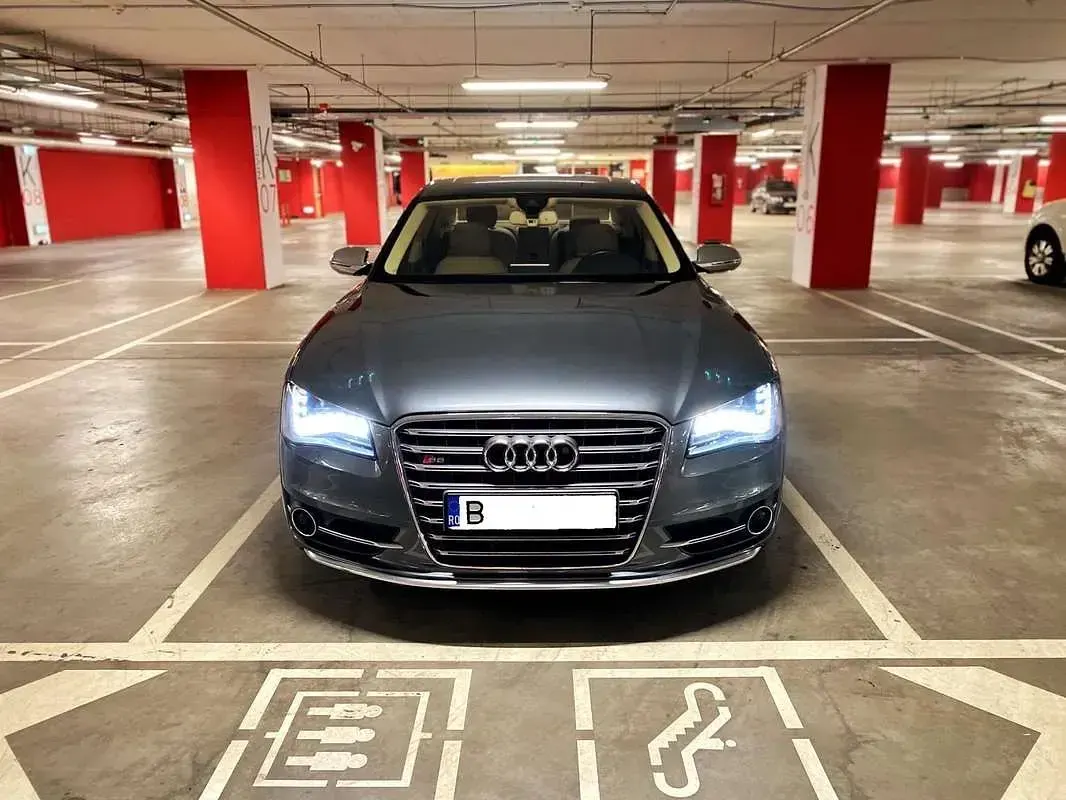 Usata Audi S8 Ambiente 519 CV (381 kW) 2013 Berlina